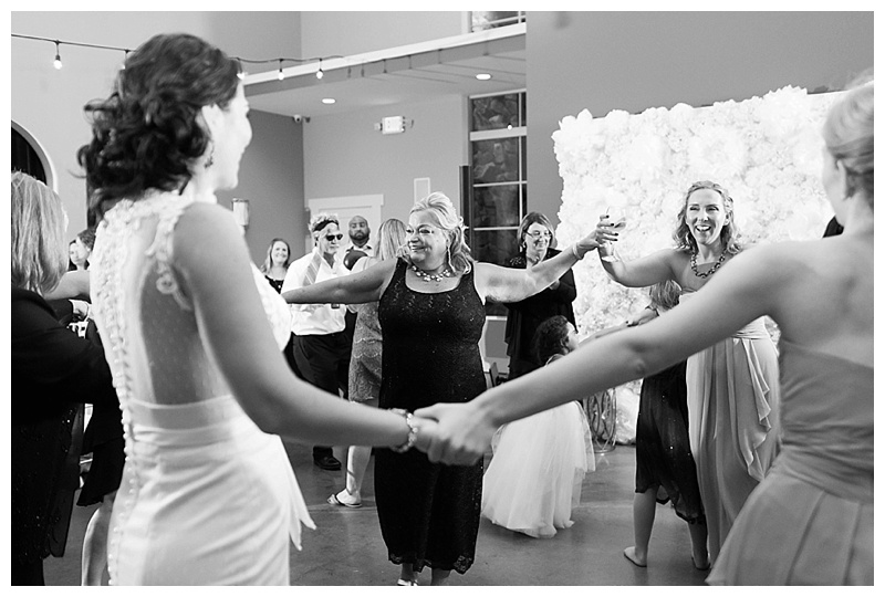 Candice Adelle Photography Virginia and Destination Wedding Photographer MD VA DC Destination Wedding Photographer Blue Valley Winery Wedding_4526.jpg