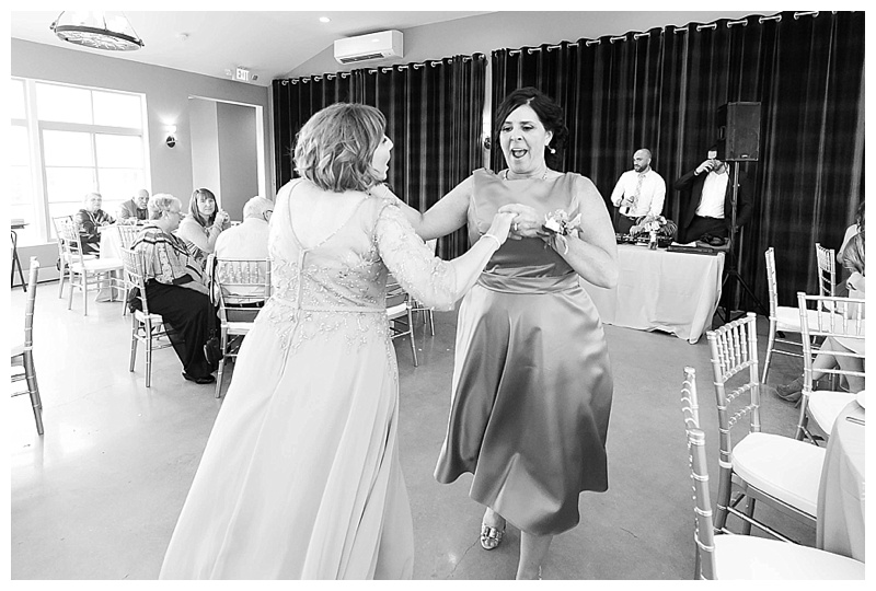 Candice Adelle Photography Virginia and Destination Wedding Photographer MD VA DC Destination Wedding Photographer Blue Valley Winery Wedding_4868.jpg