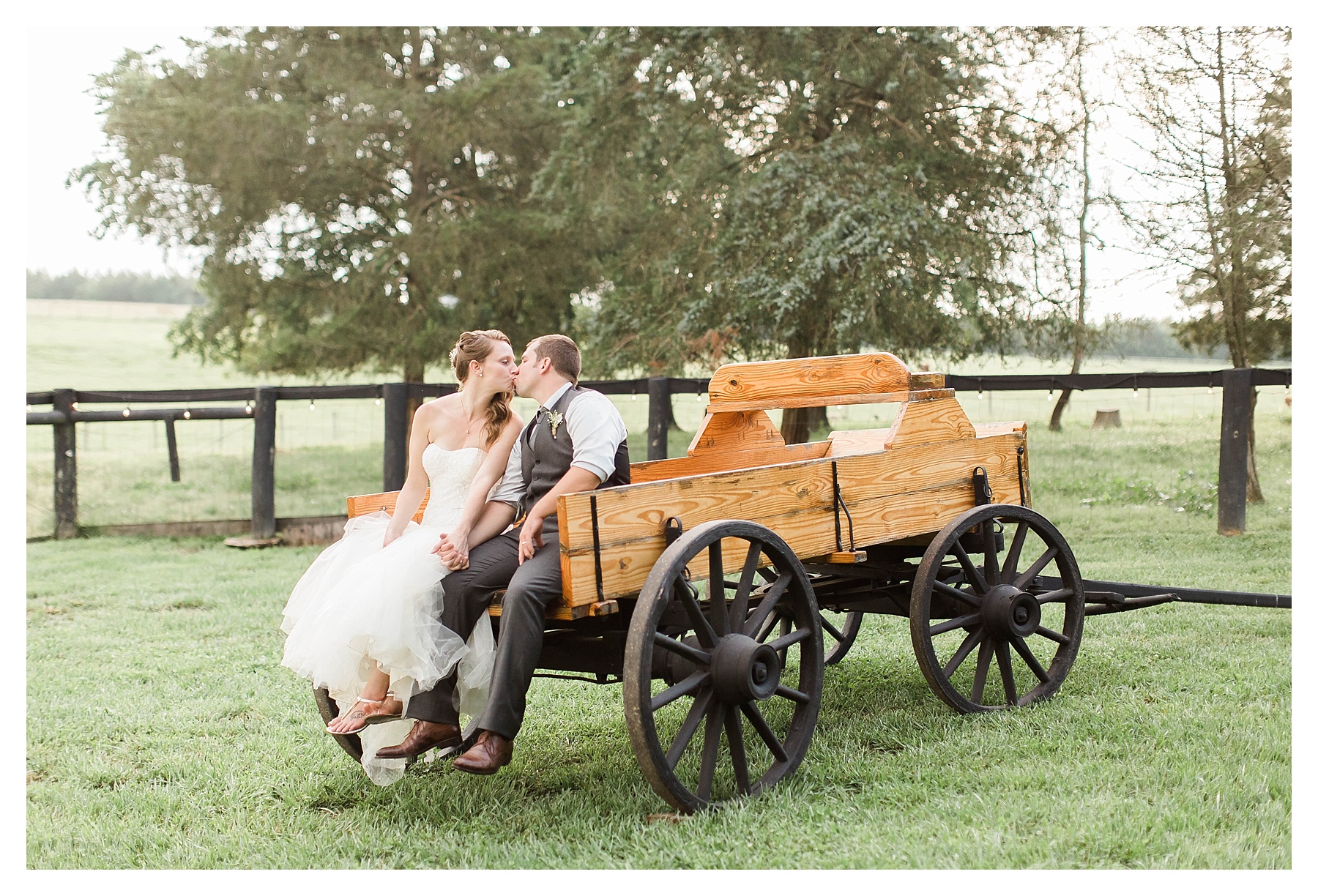 Candice Adelle Photography Oak Creek Farm Virginia Wedding Photographer_0526.jpg