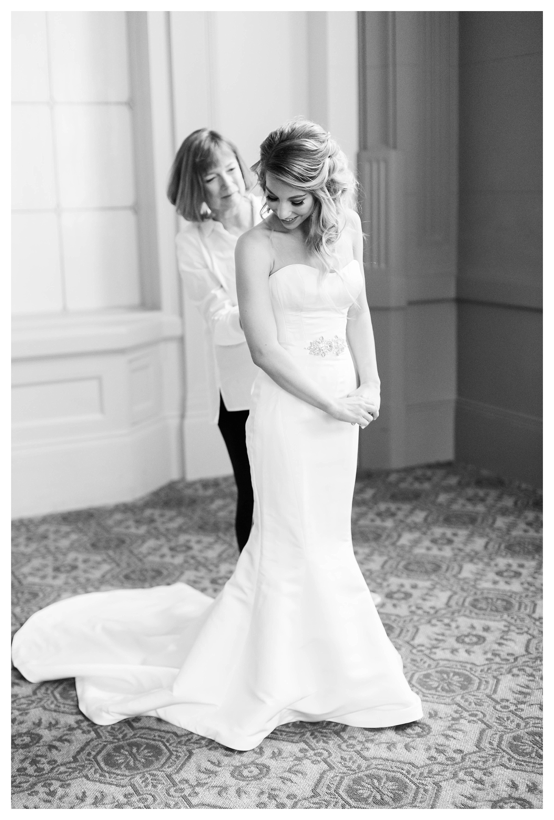 Candice Adelle Photography Virginia Wedding Photographer John Marshall Ball Room Richmond_1061.jpg