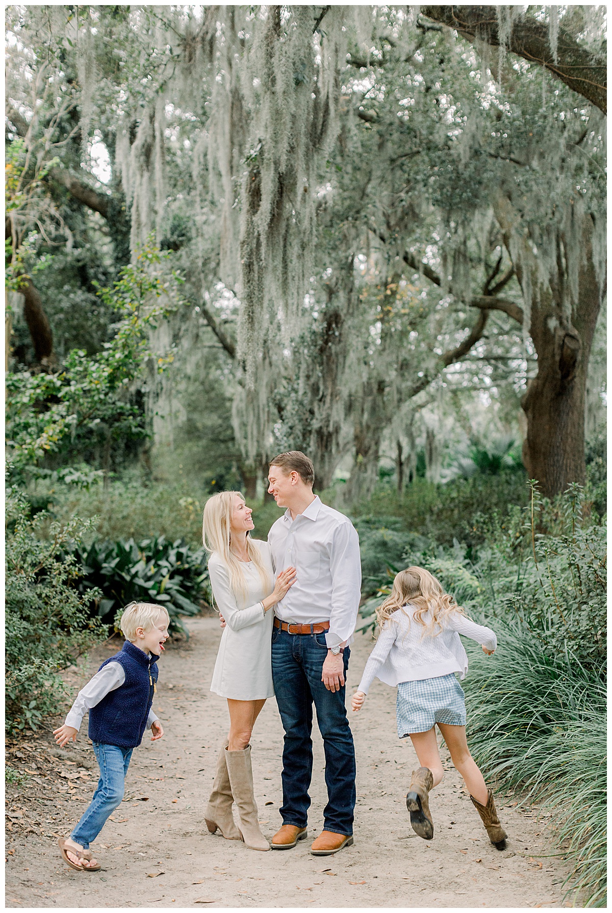 The Speir Family - Family Portraits in Charleston Gardens | Charleston Family Photographer | Candice Adelle Photography_0154.jpg