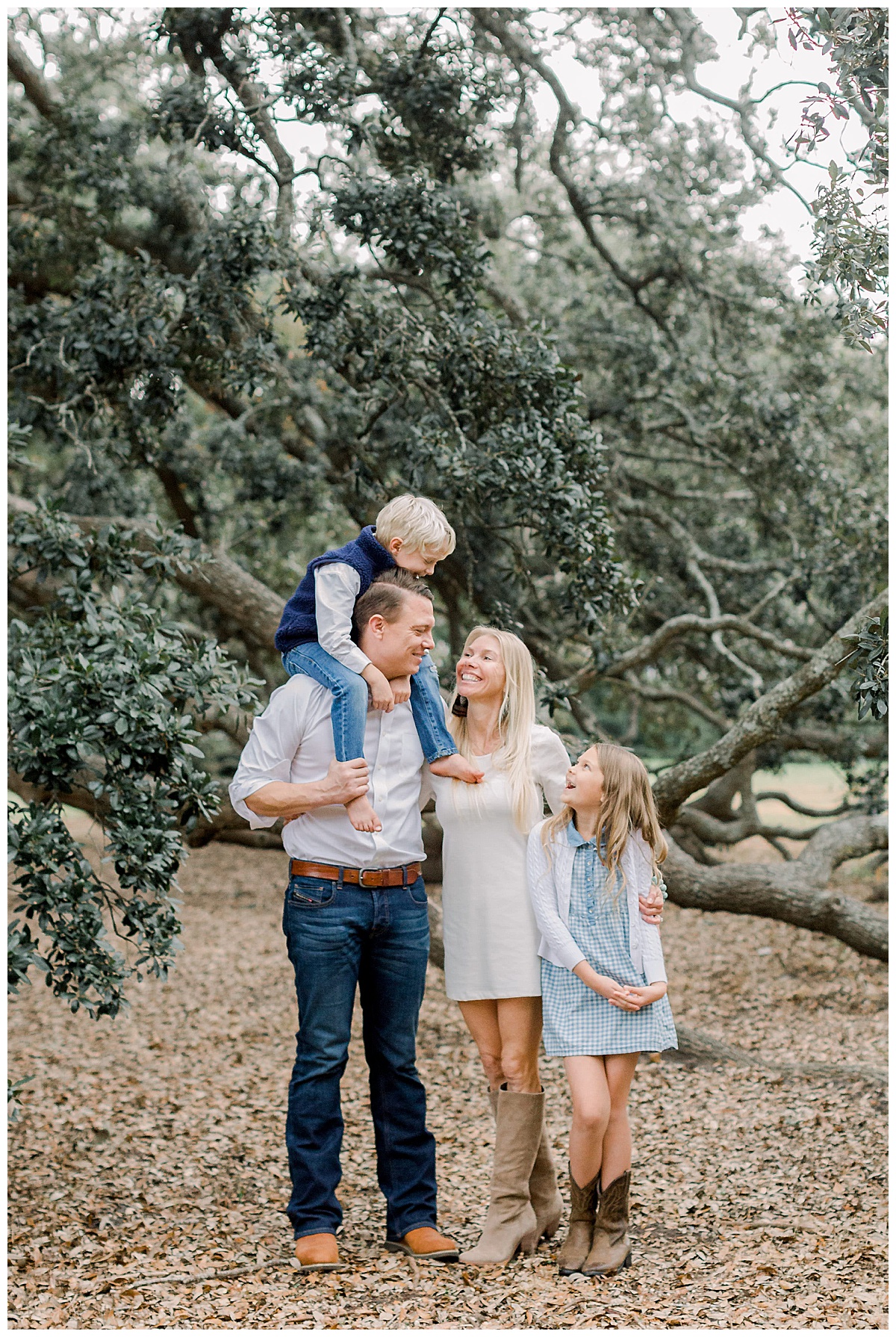 The Speir Family - Family Portraits in Charleston Gardens | Charleston Family Photographer | Candice Adelle Photography_0162.jpg